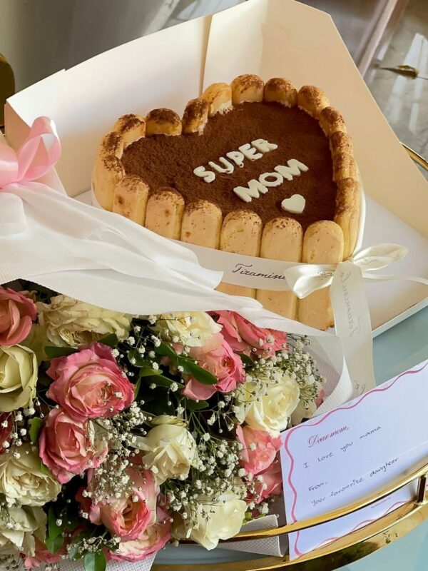 Standard Tira Miss U Cake