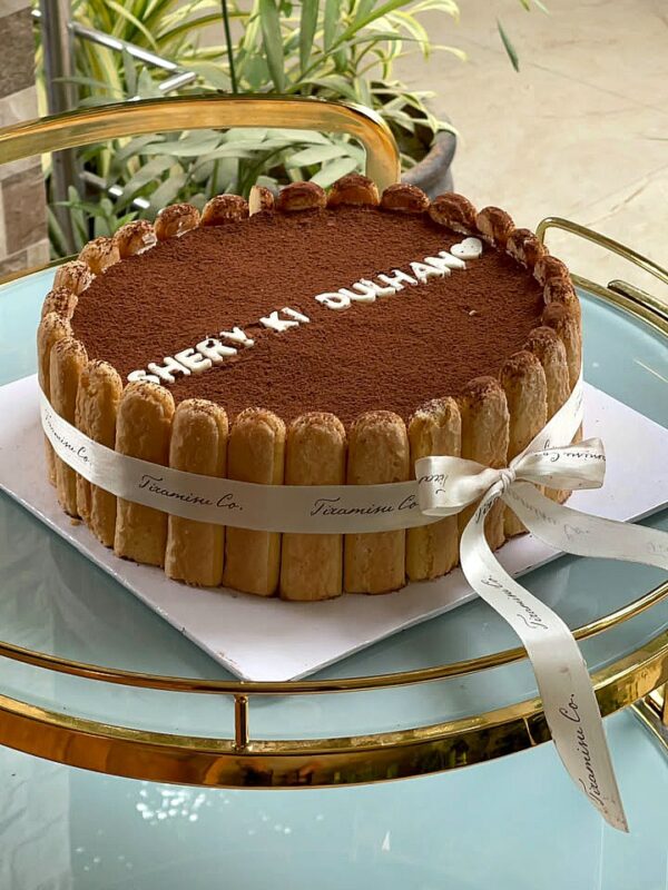 Large Tira Miss U Cake