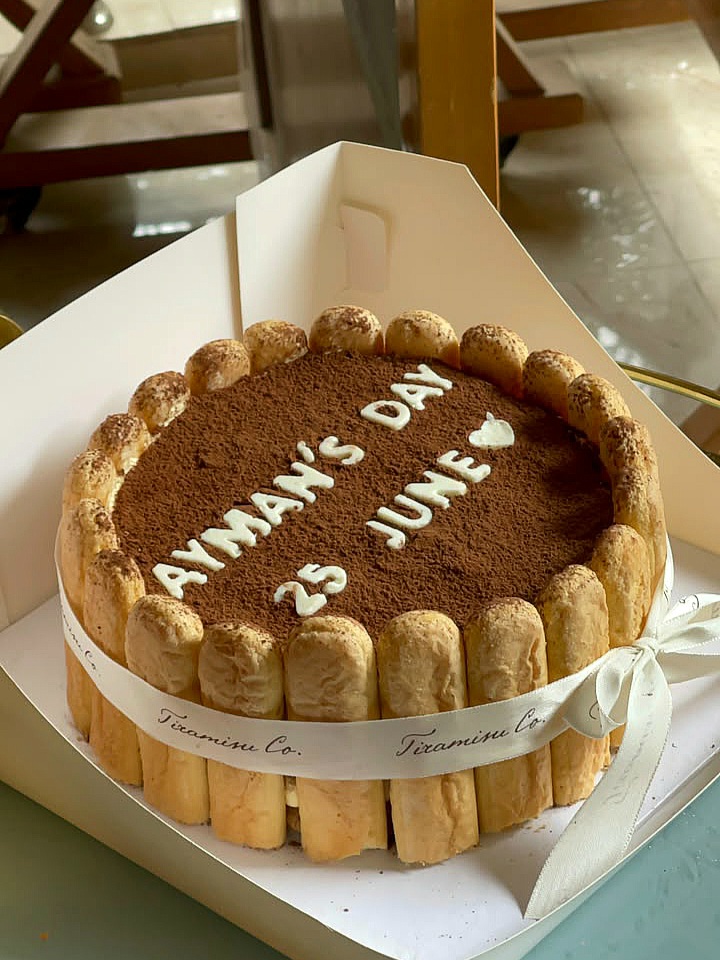 Standard Tira Miss U Cake